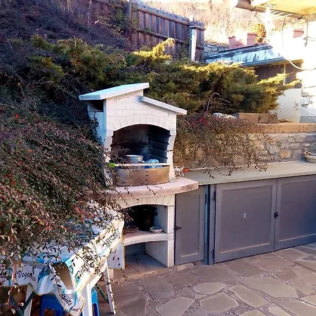 Apartment Al Villino Di Carla Roisan